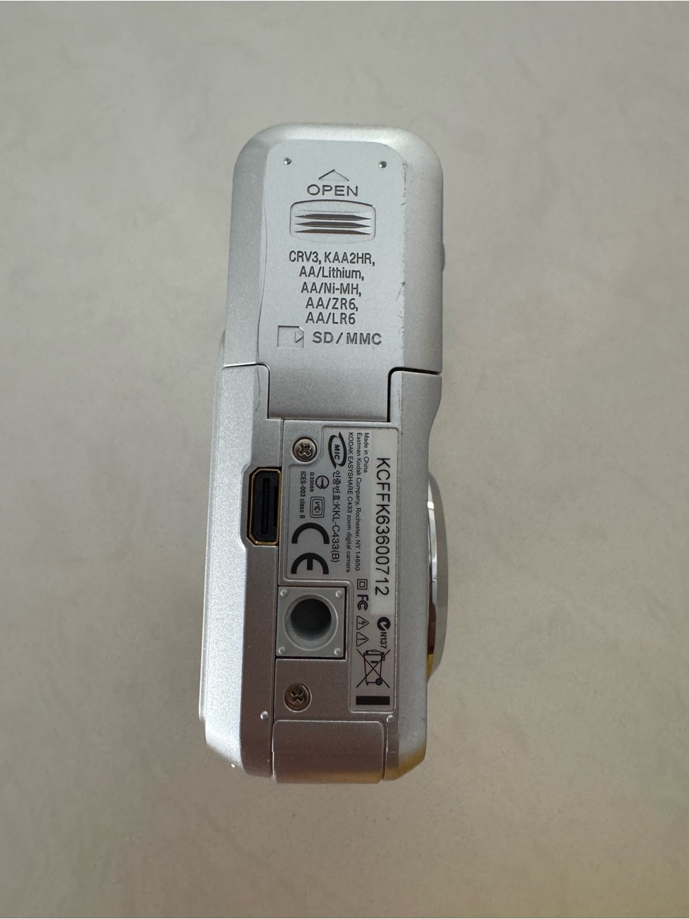 Kodak EasyShare C4333 4.0MP Silver Digital Camera 3X Optical Zoom-Tested WORKING - Picture 8 of 16